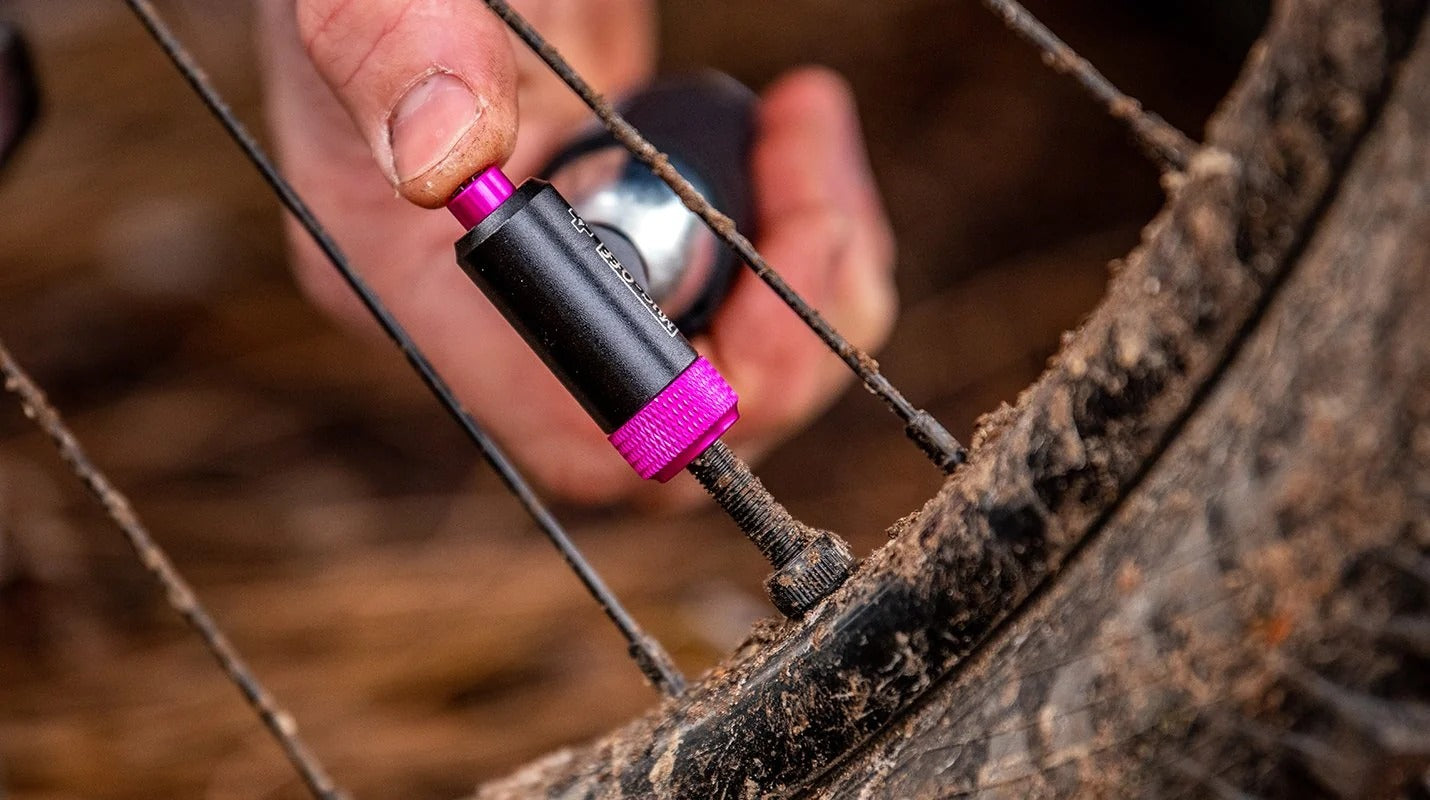 Muc off 25g CO₂ Cartridge - MTB Inflator Refill (Pack of 2)