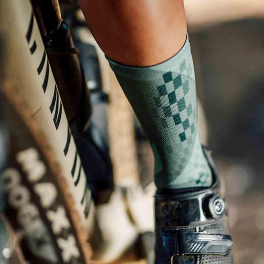 Sox X-Olive Minimalist Crew Socks - D Byk Store