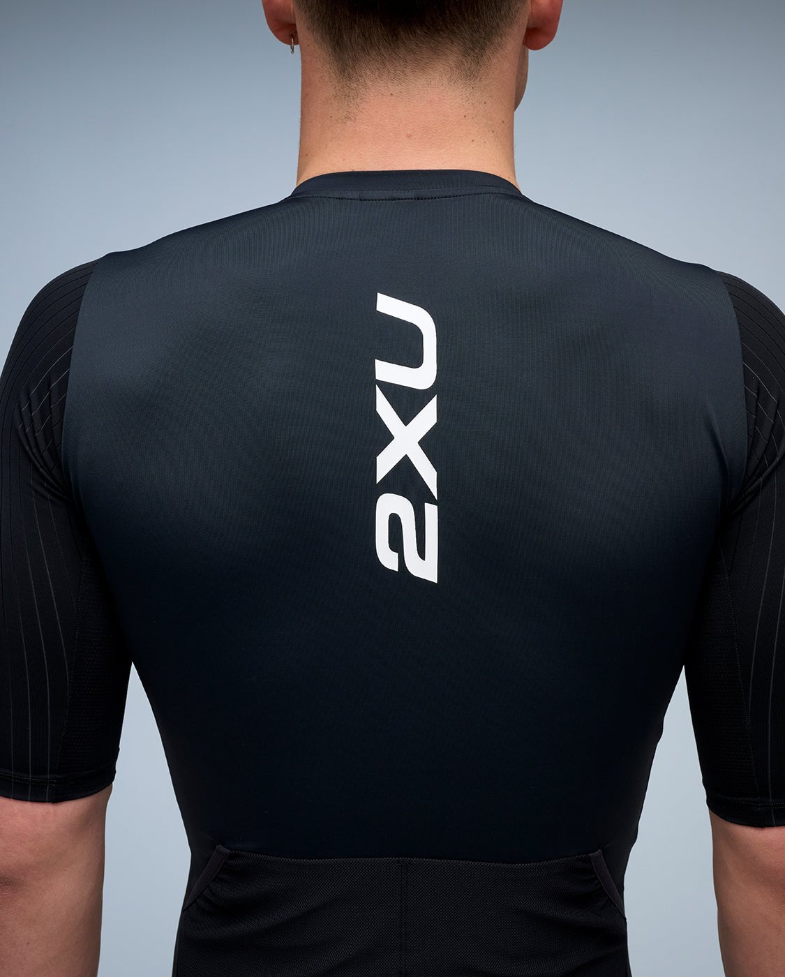 2XU Men's Aero Sleeved Trisuit - Black/White - D Byk Store