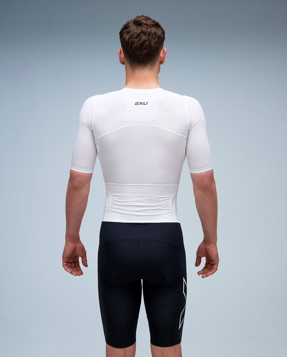 2XU Men's Light Speed React Sleeved Trisuit - Black/White - D Byk Store