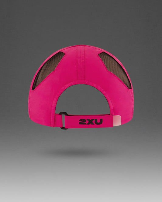 2XU Run Cap - Fuchsia/Black - D Byk Store