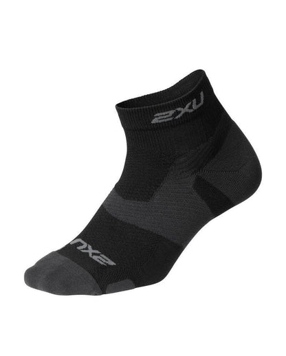 2XU Vectr Light Cushion 1/4 Crew Socks - Black/Titanium - D Byk Store