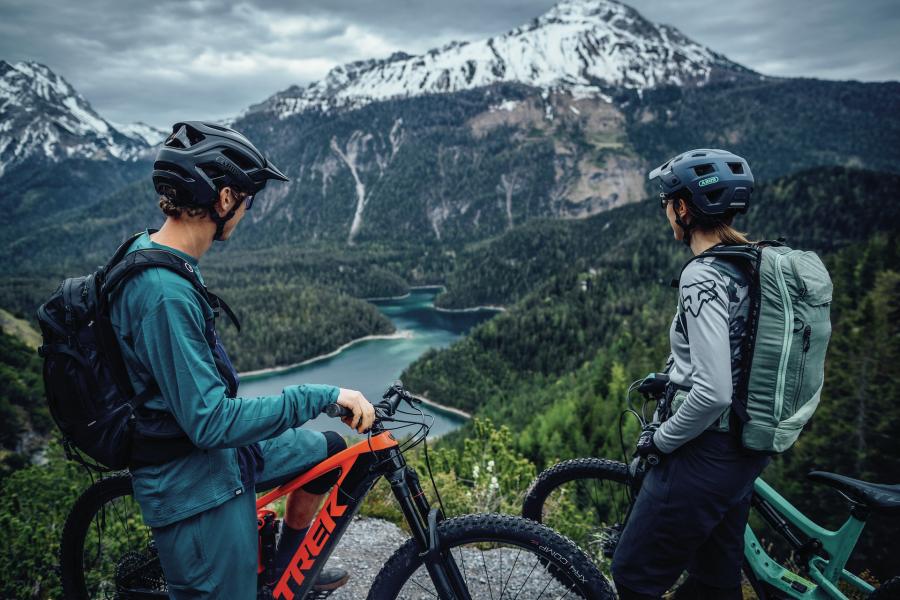 Abus Cliffhanger Helmet-Concrete Grey - D Byk Store