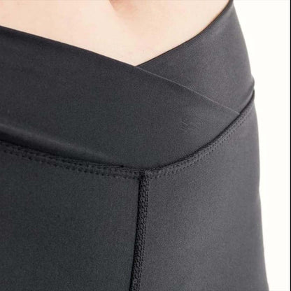 Bellwether Womens Capri Pant - Black - D Byk Store