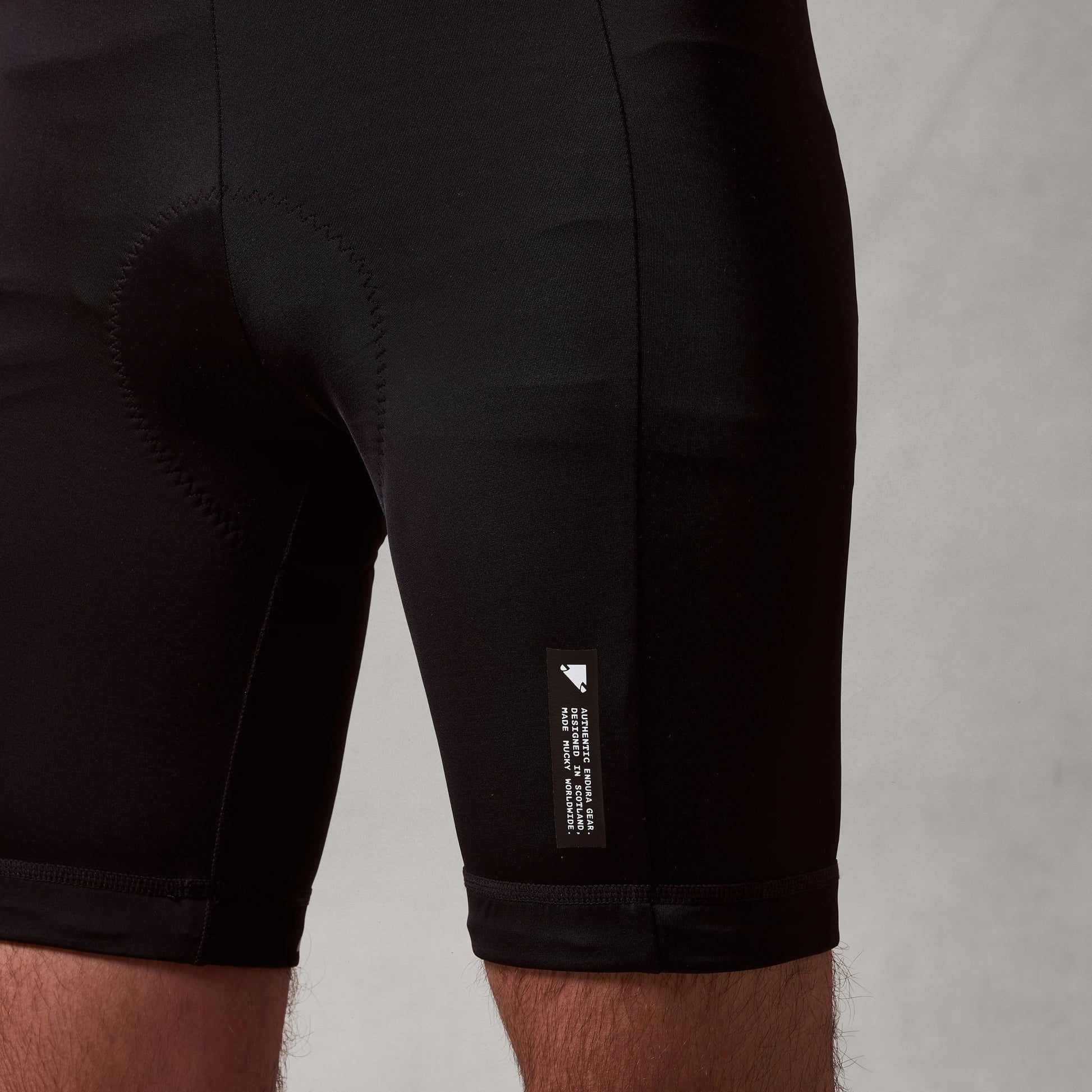 Endura Men's 6-Panel Shorts - Black - D Byk Store
