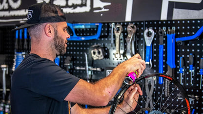 Muc off Glue & Sealant Remover