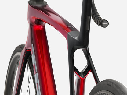 Trek Madone SL 5 Gen 8 2027 - Gloss Fury Red/Matte Deep Smoke