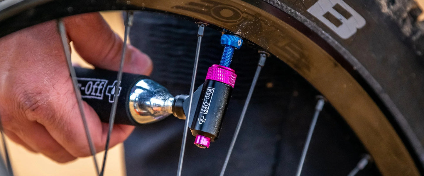 Muc off  25g CO₂ Cartridge - MTB Inflator Refill (Pack of 2)