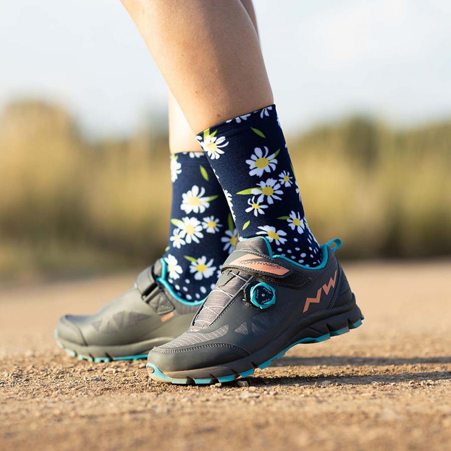 Sox Daisy Running Crew Socks - D Byk Store