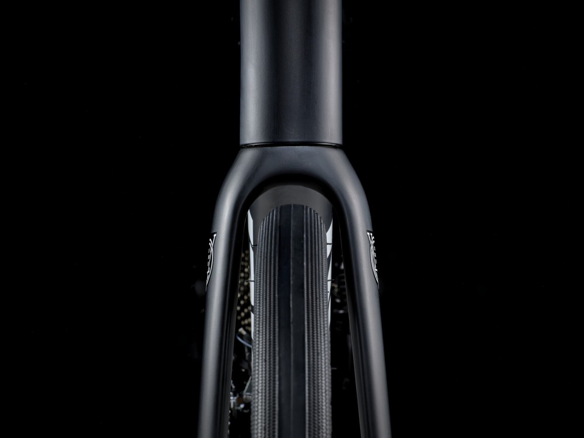 Trek Domane AL 5 Disc Gen 4 - Matte Trek Black - D Byk Store